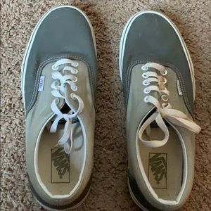 Vans grey and white Unisex shoes Men’s size 9.5